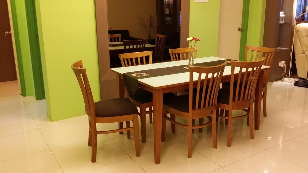 Qaiser Executive Stay East Lake Residence Kampong Bohol Bagian luar foto
