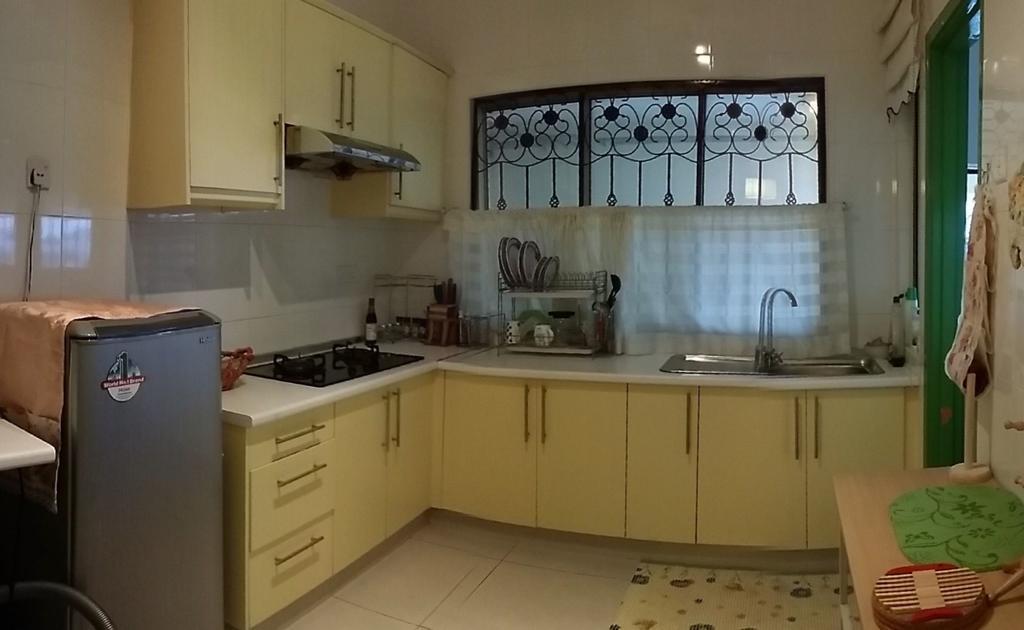 Qaiser Executive Stay East Lake Residence Kampong Bohol Bagian luar foto
